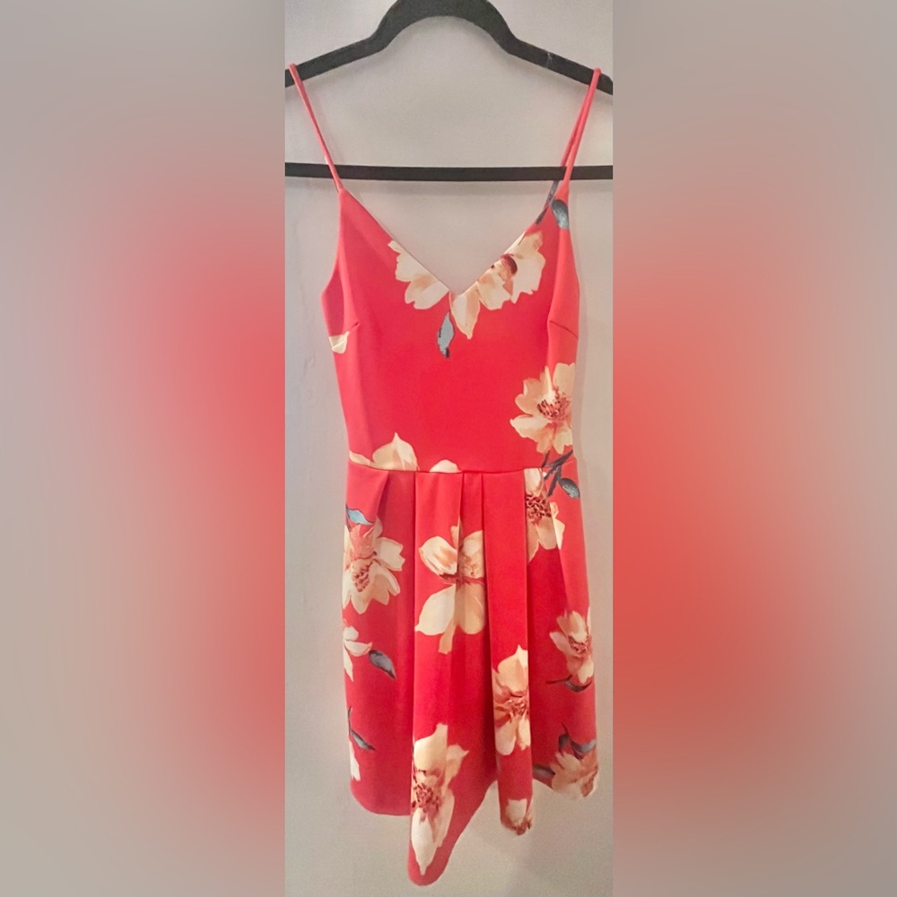Soprano Dress

• floral
• circle skirt
• festival 
• flowy